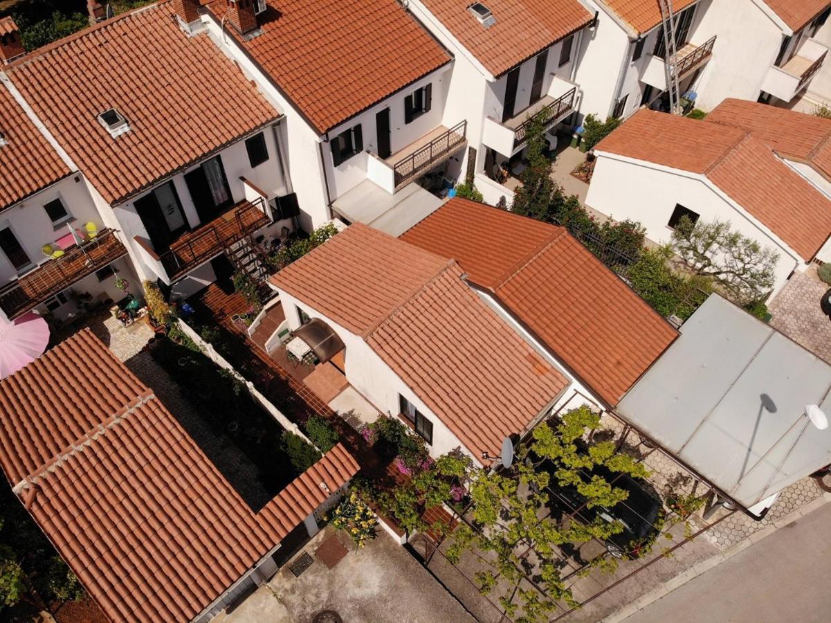 Apartments Porec Beach Area Simo Esterno foto